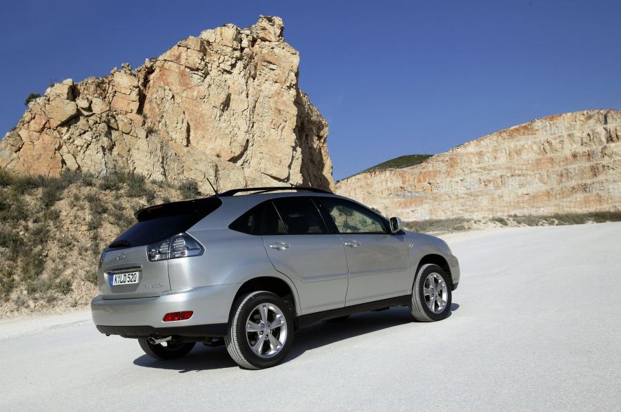  Lexus RX400h 2006 года  (фото 47 из 272)